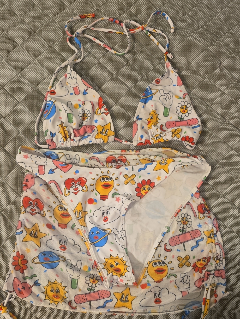 White Emoji Print Triangle Bikini Set